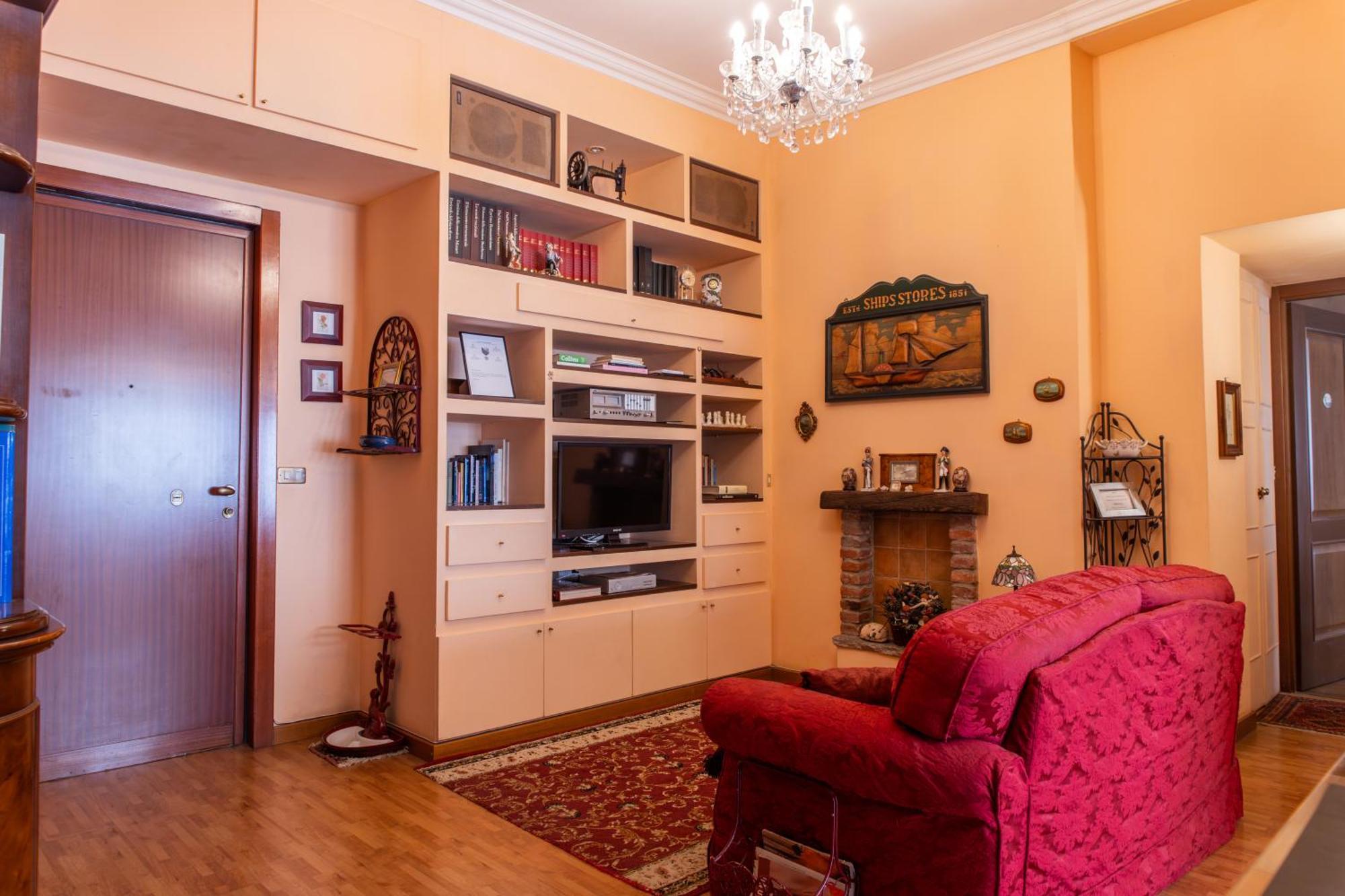 Duomo Walking Distance Elegant Flat With View Lejlighed Milano Eksteriør billede